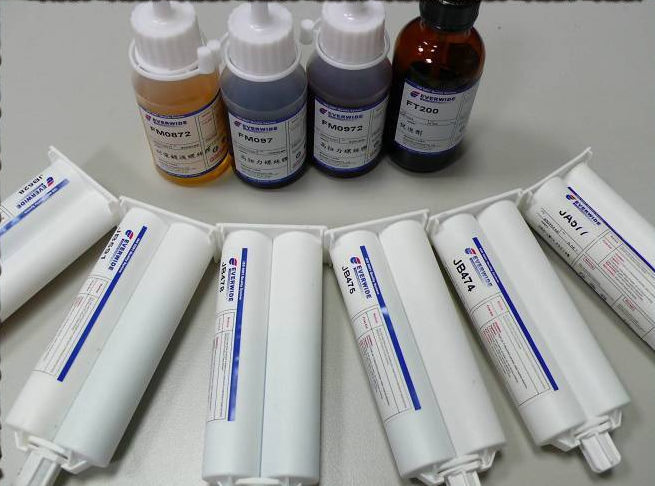 永寬 輕質(zhì)材料 - 碳纖維、玻璃纖維制程材料